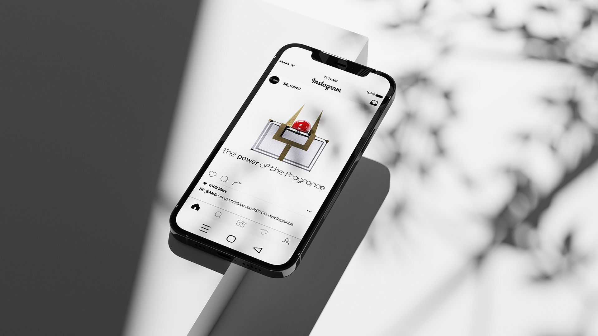 Publicidad en redes sociales (Instagram post) del frasco de la marca del perfume AST de la marca Be Bang